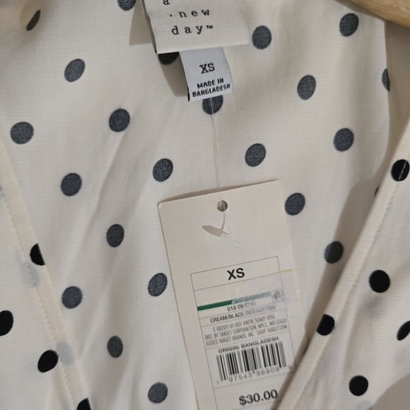 A New Day Women’s Cream Polka Dot Wrap Dress XS Balloon Sleeve Rayon New - Picture 9 of 9